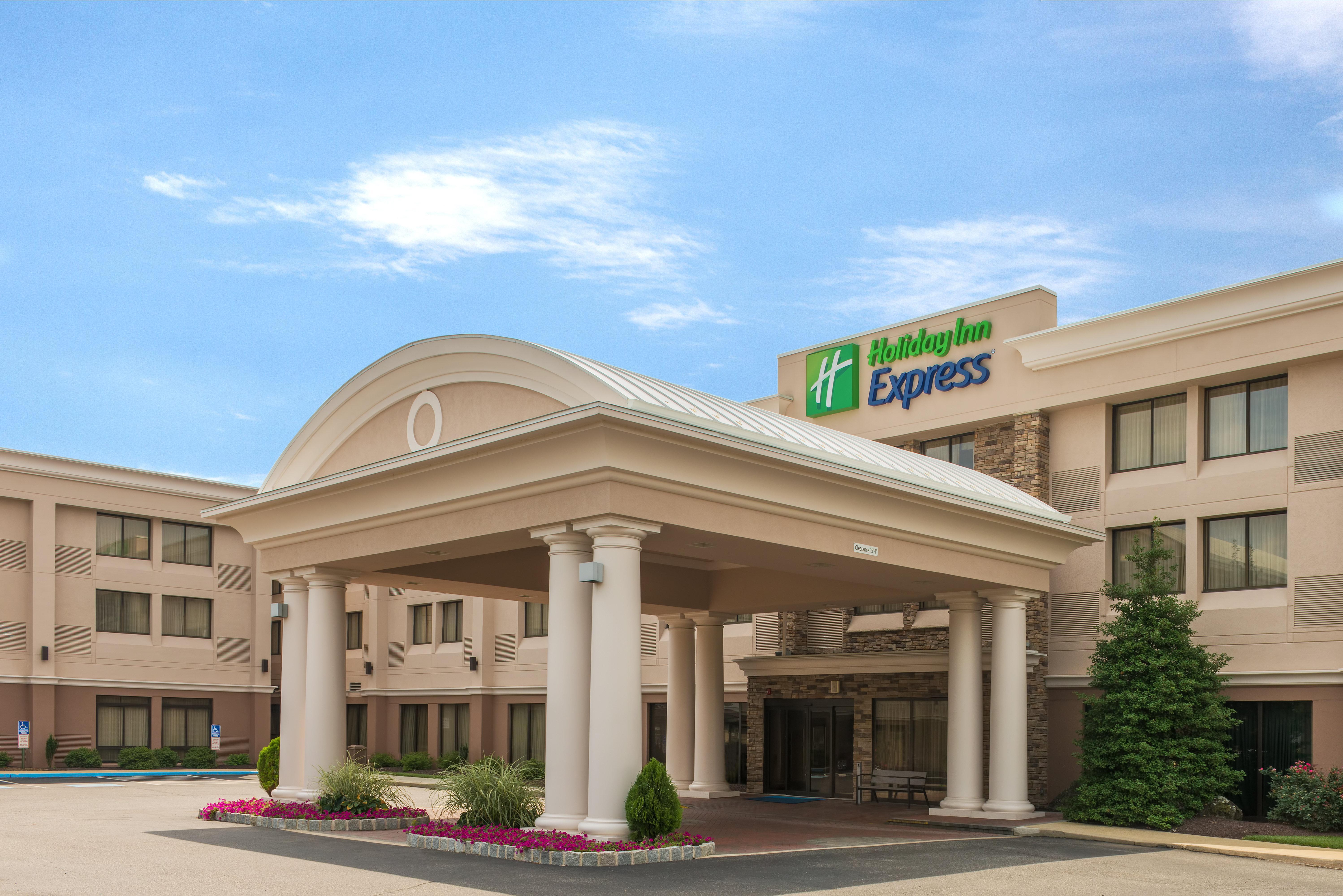 Holiday Inn Express Philadelphia Ne-Bensalem By Ihg Exterior photo